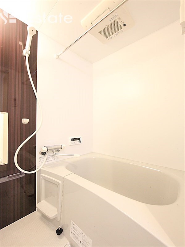 バス・シャワールーム　バスルーム