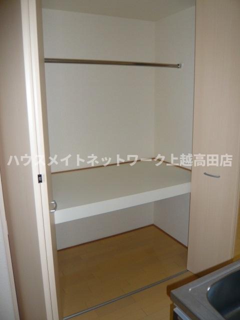 収納　クローゼット