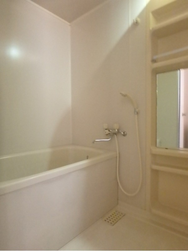 バス・シャワールーム　図面と現状に相違がある場合には現状を優先