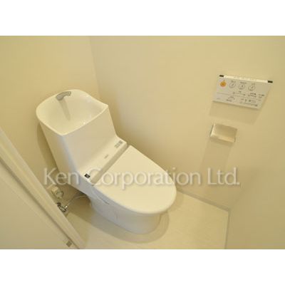 トイレ　同タイプ9階のお部屋を撮影。仕様が異なることがあります。