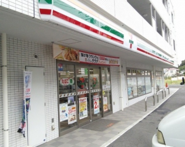 コンビニ　セブンイレブン横浜西大口店（コンビニ）まで389m