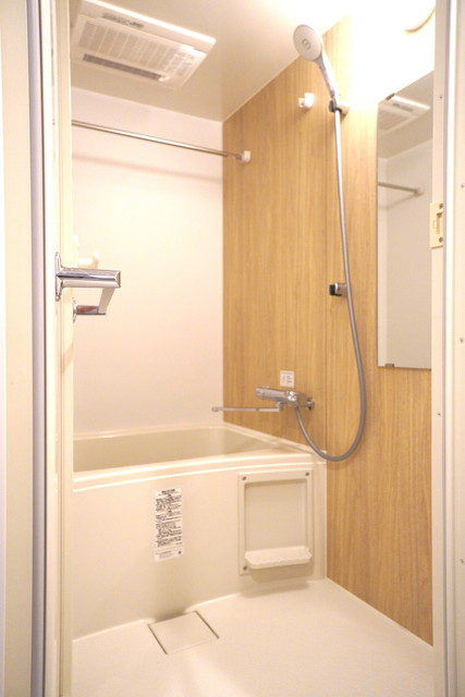 バス・シャワールーム　※写真は同タイプ住戸です。