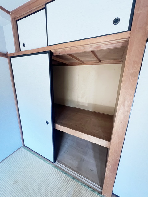 収納　☆押入れタイプはたくさん入ります☆