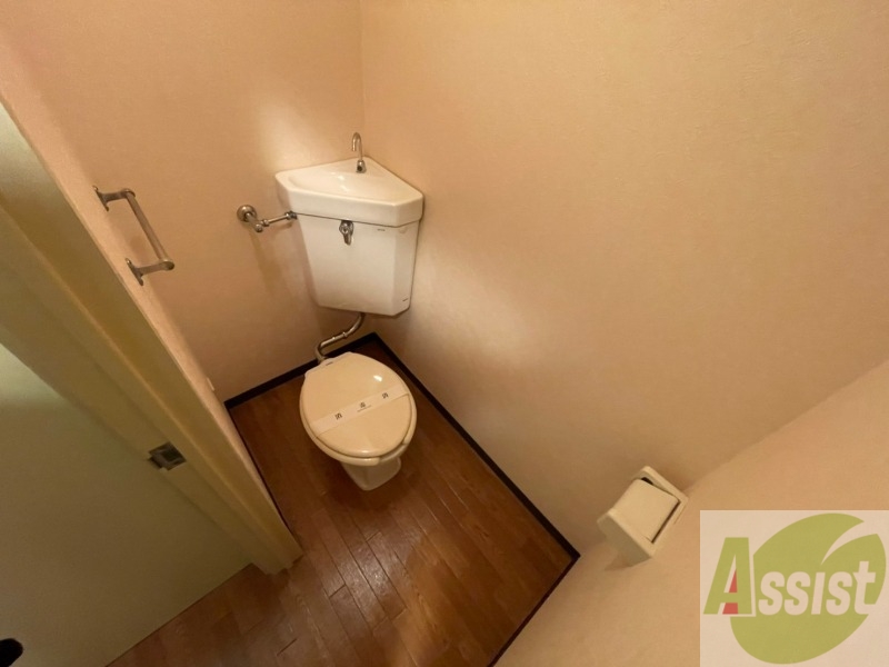 トイレ　こちらはトイレです。お手入れも楽ちんです！