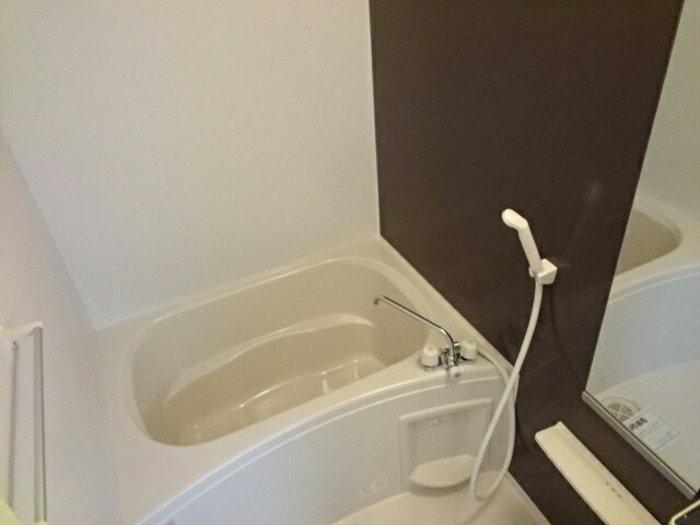 バス・シャワールーム　きれいなお風呂です