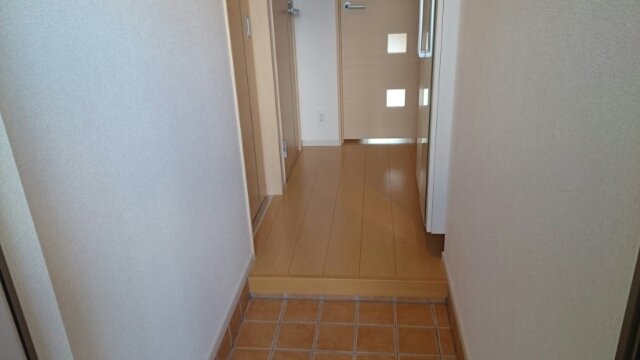玄関　シンプルで使いやすい玄関です
