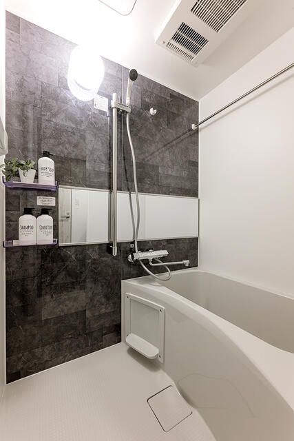 バス・シャワールーム　※別部屋写真参照