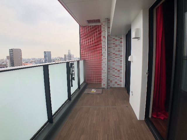 バルコニー　広いバルコニーです