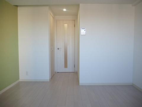 居室・リビング　室内