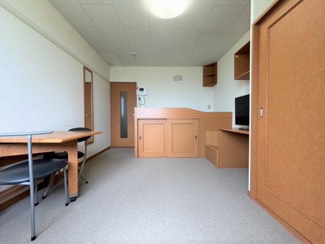 居室・リビング　居間です