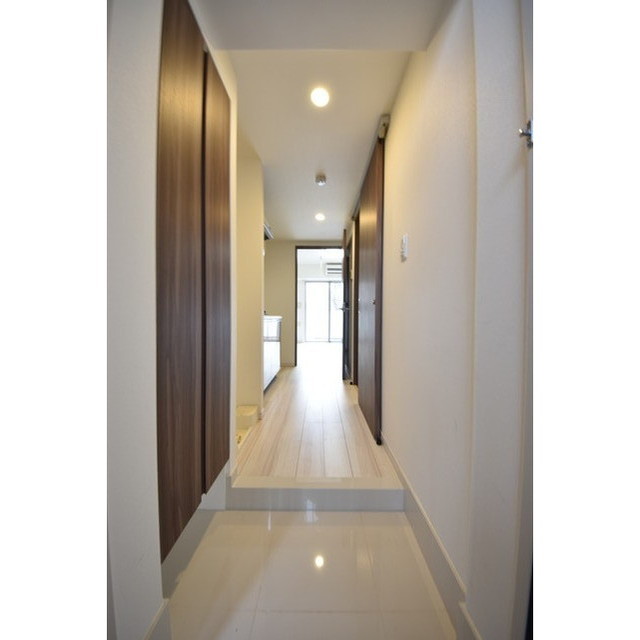 玄関　同間取り別部屋の参考写真です。