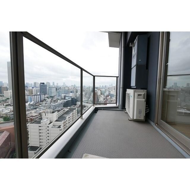 バルコニー　落ち着いた時間を過ごせるバルコニーです