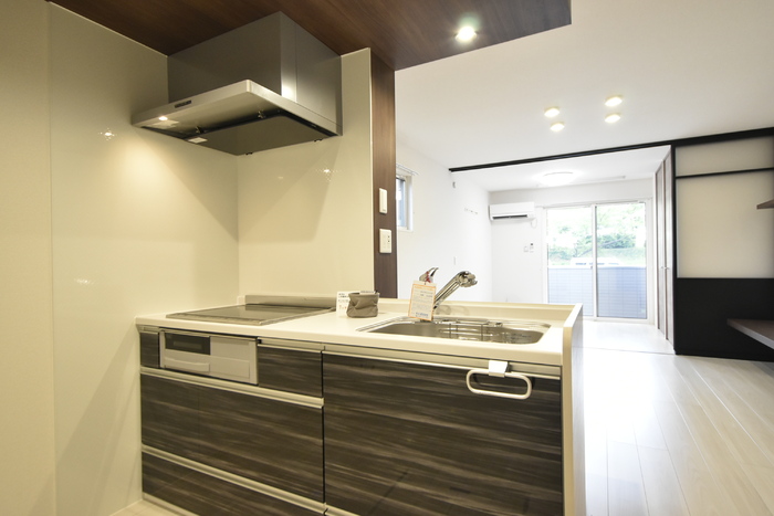 キッチン　IHクッキングヒーター