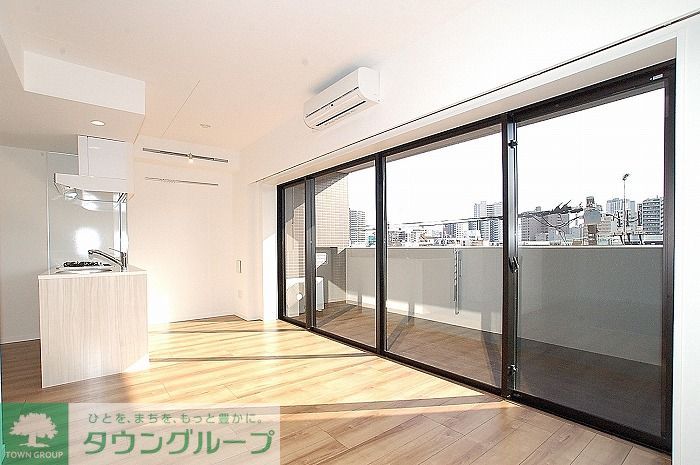 居室・リビング　反転タイプ