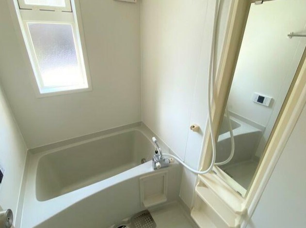 バス・シャワールーム　別部屋参照写真