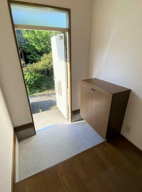 玄関　別部屋参照写真