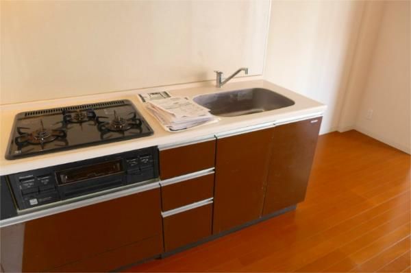 キッチン　※別部屋参考写真