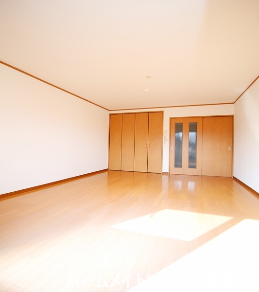 居室・リビング　★広々１０帖の洋室★参考写真