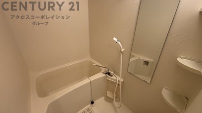 バス・シャワールーム　シンプルで機能的なユニットバスです！