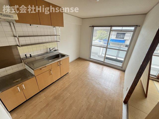 居室・リビング　居間です