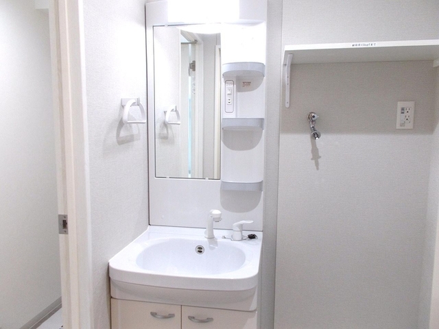 洗面設備　洗髪洗面化粧台