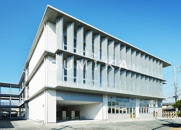 中学校　岡山市立御南中学校（中学校）まで1121m