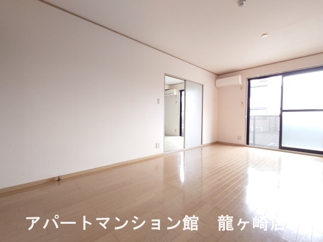 居室・リビング　※写真は全て同間取り103号室を使用