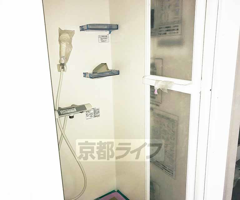 バス・シャワールーム　清潔感あります。