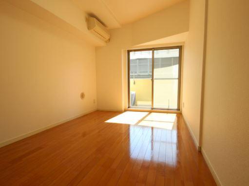 居室・リビング　居間