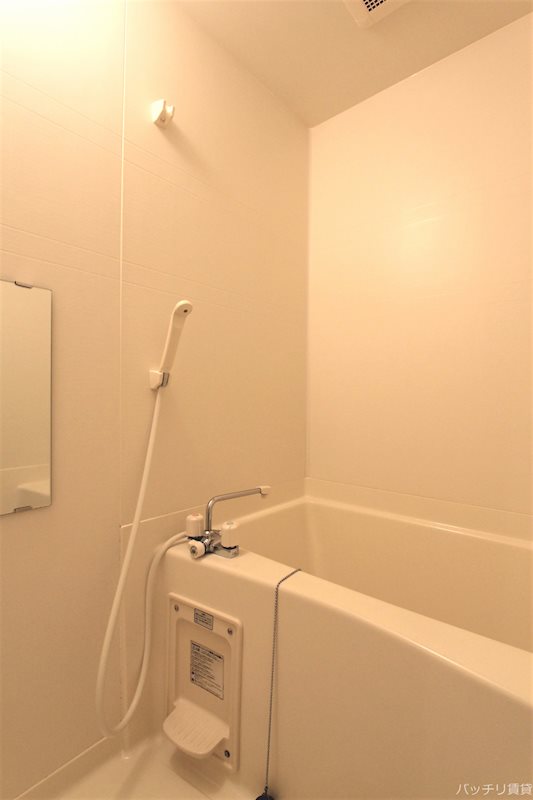 バス・シャワールーム　同型タイプの為、現状を優先致します。