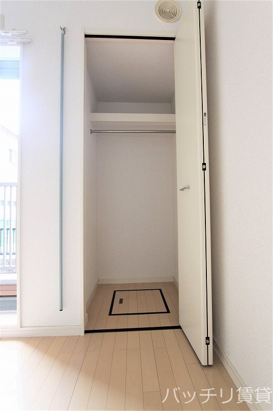 収納　同型タイプの為、現状を優先致します。