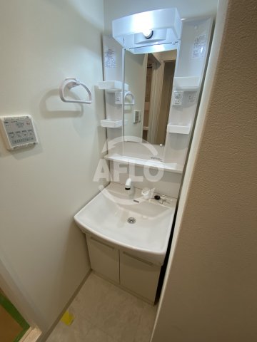 洗面設備　クローバー・レジデンス玉造　独立洗面台