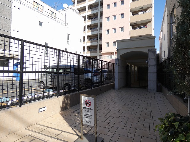 エントランス　エントランス