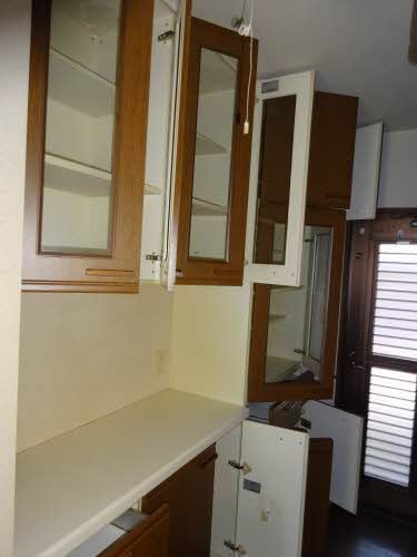 キッチン　カップボード