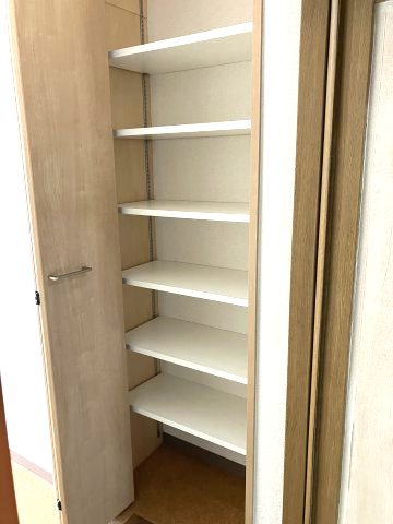 収納　シューズボックス