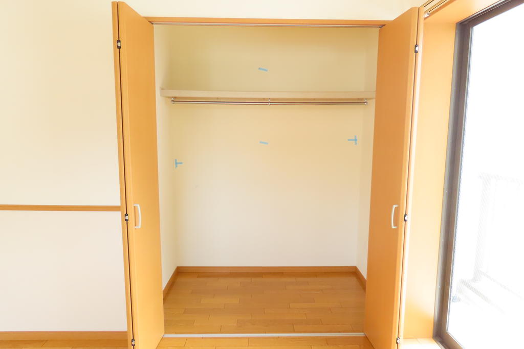 収納　※反転間取りの写真です