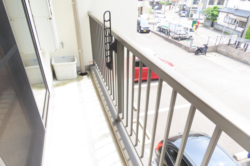 バルコニー　※反転間取りの写真です