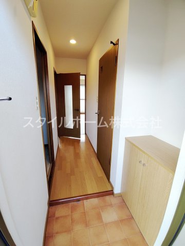 玄関　収納もある玄関です