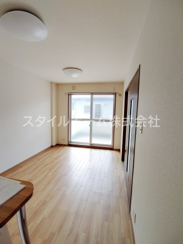 居室・リビング　使いやすい居間です