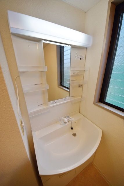 洗面設備　タウンハウジング府中店まで