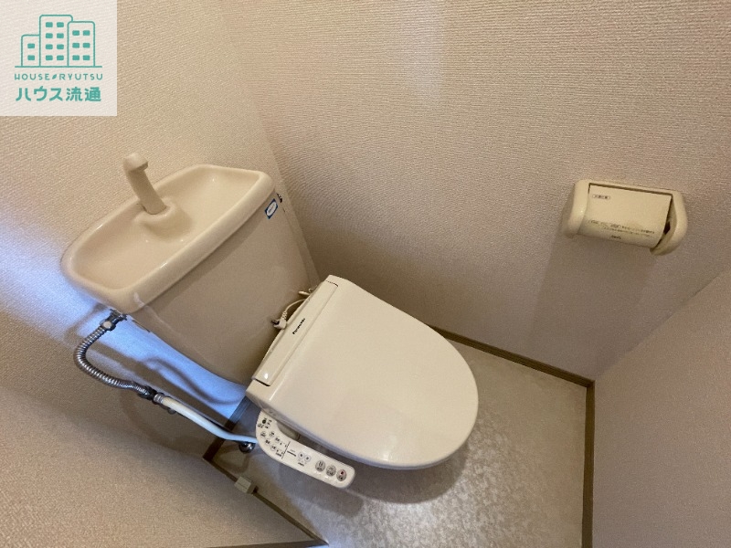 トイレ　※別部署の写真になります。