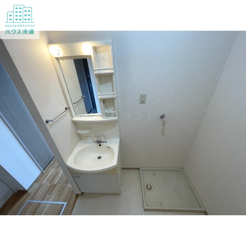 洗面設備　※別部署の写真になります。