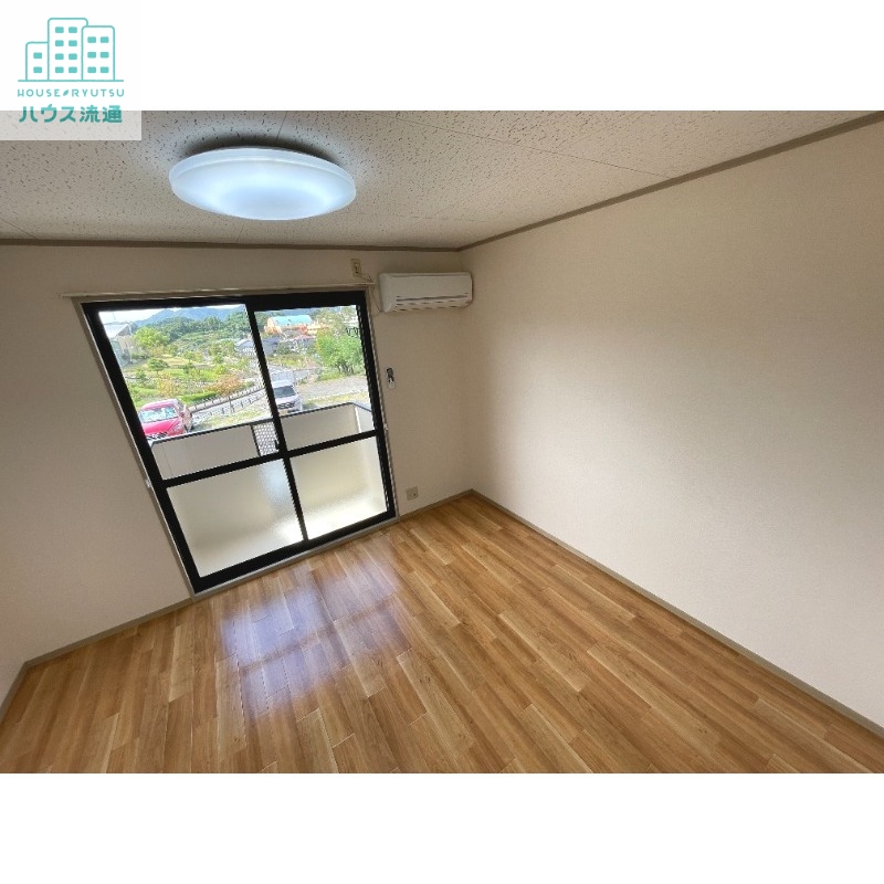 居室・リビング　※別部署の写真になります。