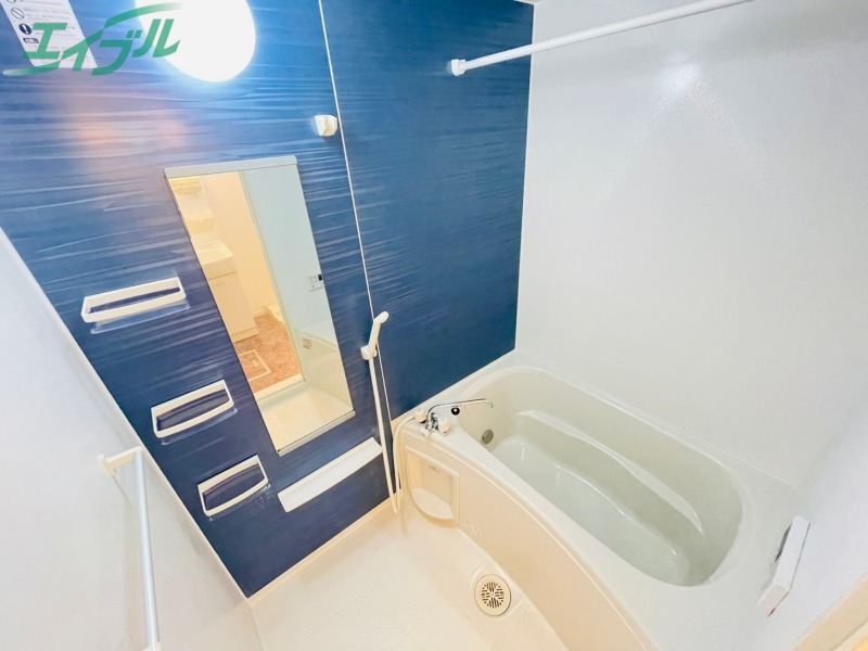 バス・シャワールーム　同型タイプのお写真です