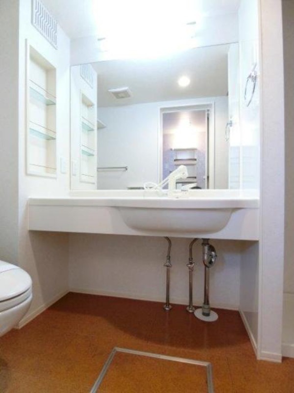 洗面設備　図面と現状に相違がある場合には現状を優先．．．