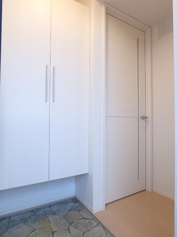 玄関　図面と現状に相違がある場合には現状を優先．．．