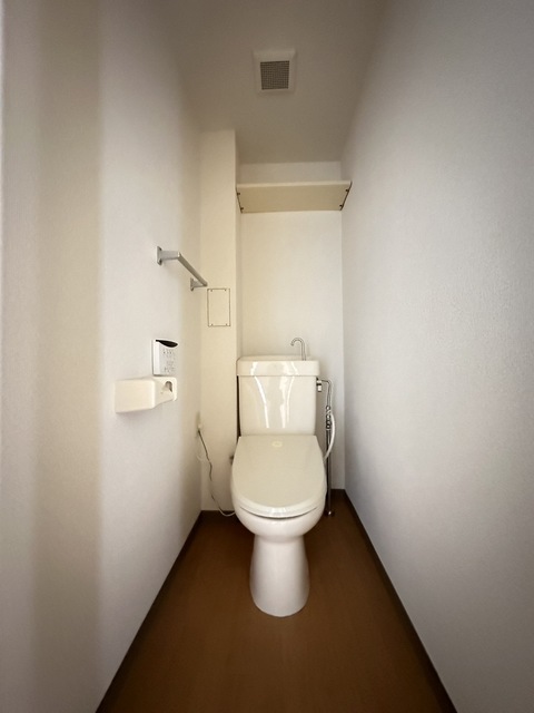 トイレ　別部屋参考写真です