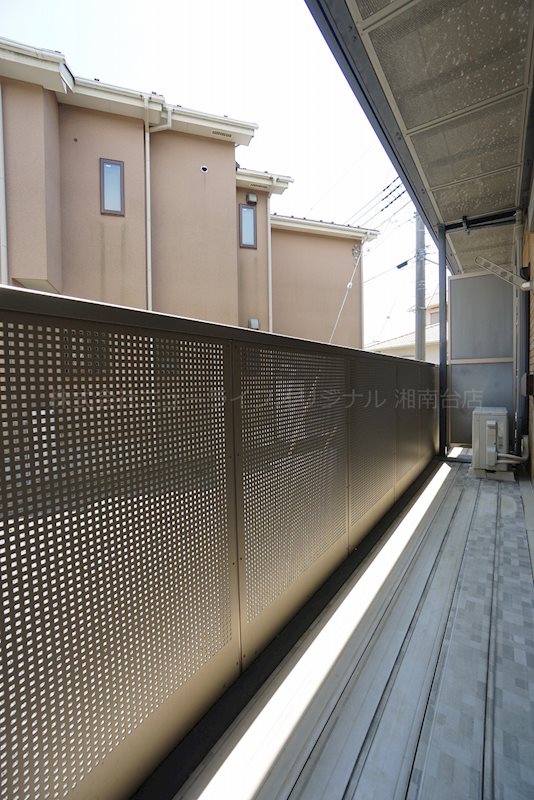 バルコニー　＊１０２号室参照　入居時状況を優先致します