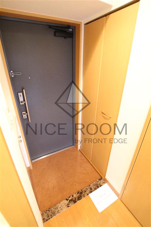 玄関　プレサンス大手前パークサイドII　玄関