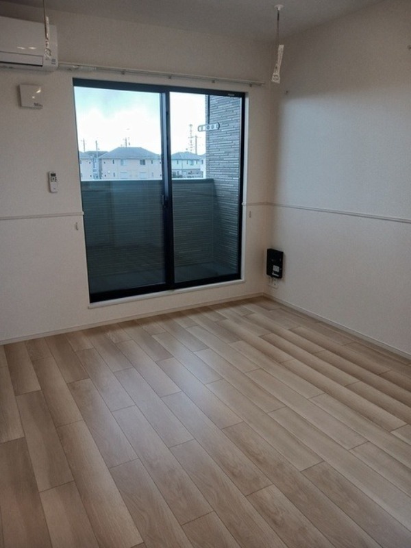 居室・リビング　図面と現状に相違がある場合には現状を優先